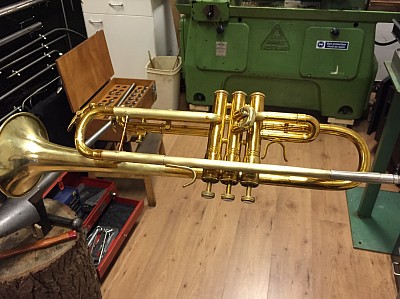 This King 1501 trumpet from 1978 just received a new duplicate leadpipe and the bell is as good as new. This instrument is nearly ready for new lacquer.